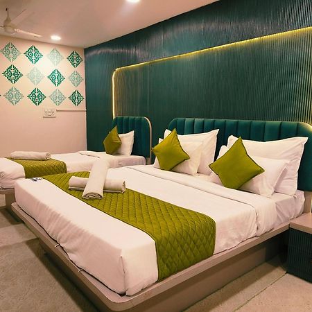 Hotel Lake View Airport Zone Hyderabad Exteriör bild