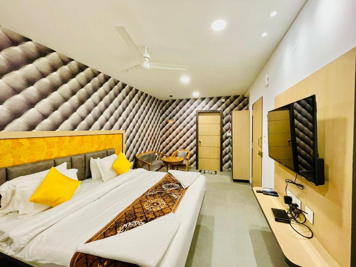 Hotel Lake View Airport Zone Hyderabad Exteriör bild