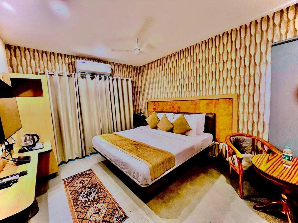 Hotel Lake View Airport Zone Hyderabad Exteriör bild