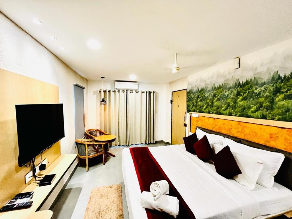 Hotel Lake View Airport Zone Hyderabad Exteriör bild