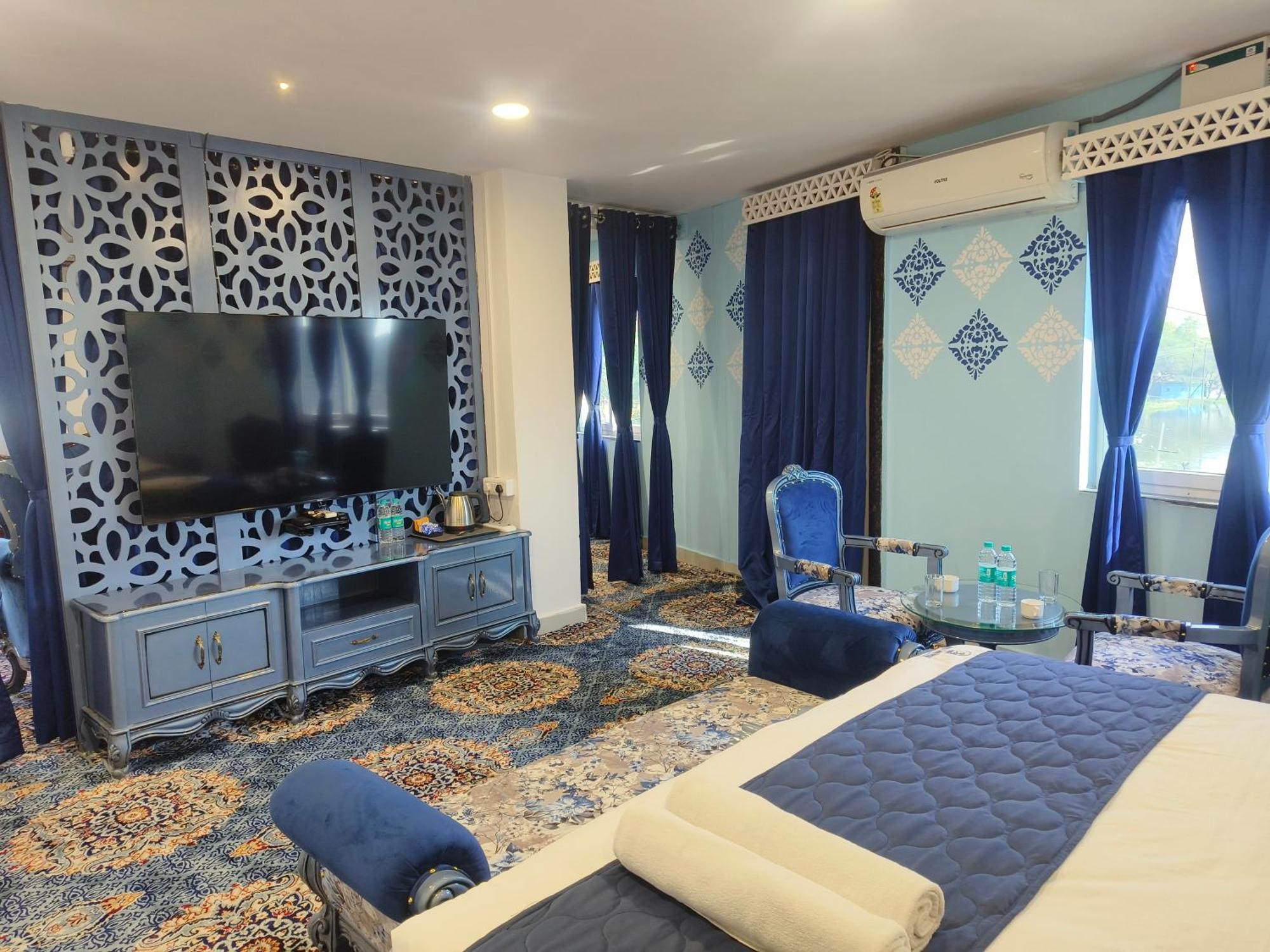 Hotel Lake View Airport Zone Hyderabad Exteriör bild